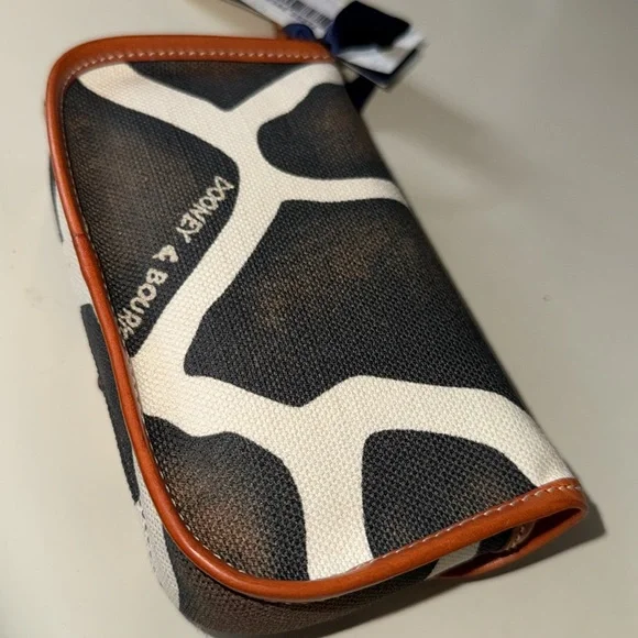 DOONEY AND BOURKE Orange Flap Wristlet NEW WITH TAGS. - Picture 9 of 12